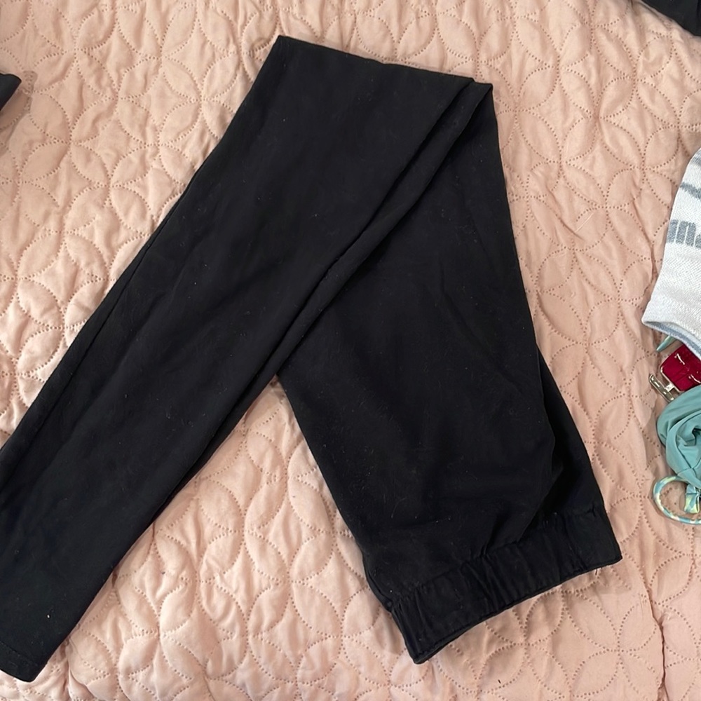 Black leggings